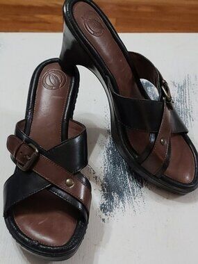 Nurture Womens Heeled Sandals Black/Brown Buckle Accent Size 9 GUC READ